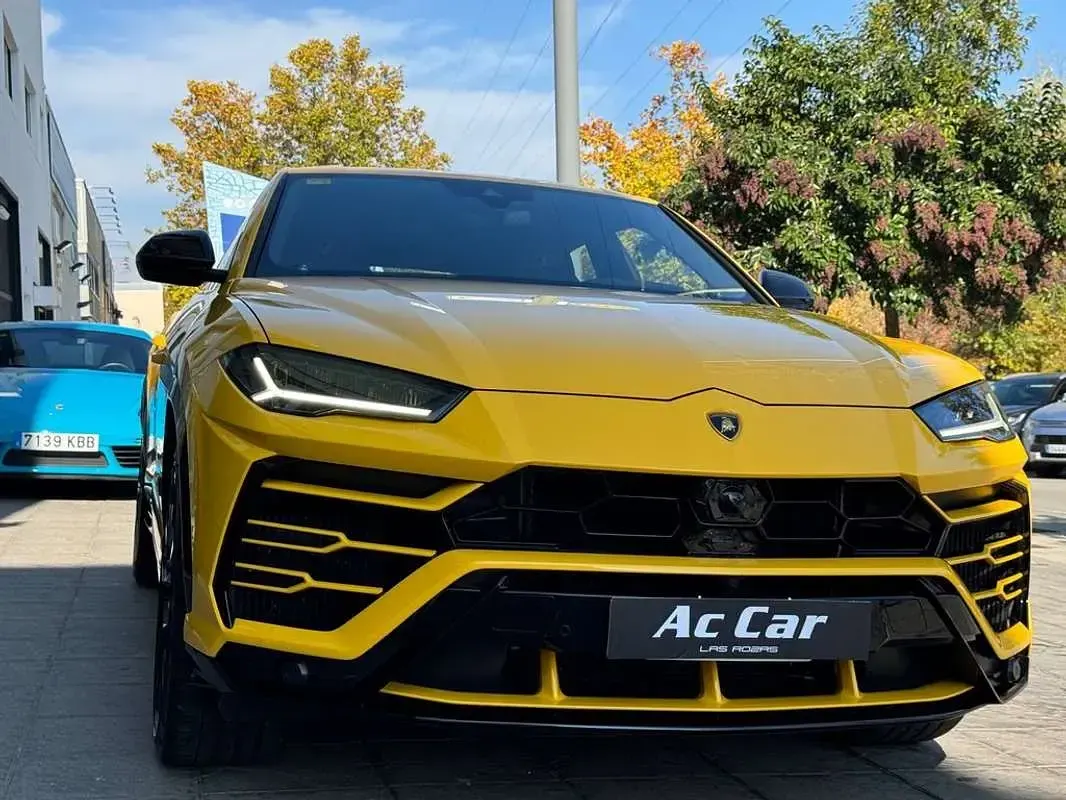 Usado Lamborghini Urus 665 CV (489 kW) 2020 Amarillo SUV