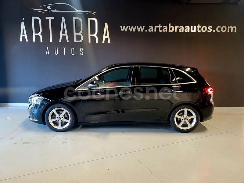 Usado Mercedes B200 150 CV (110 kW) 2019 Negro Monovolumen