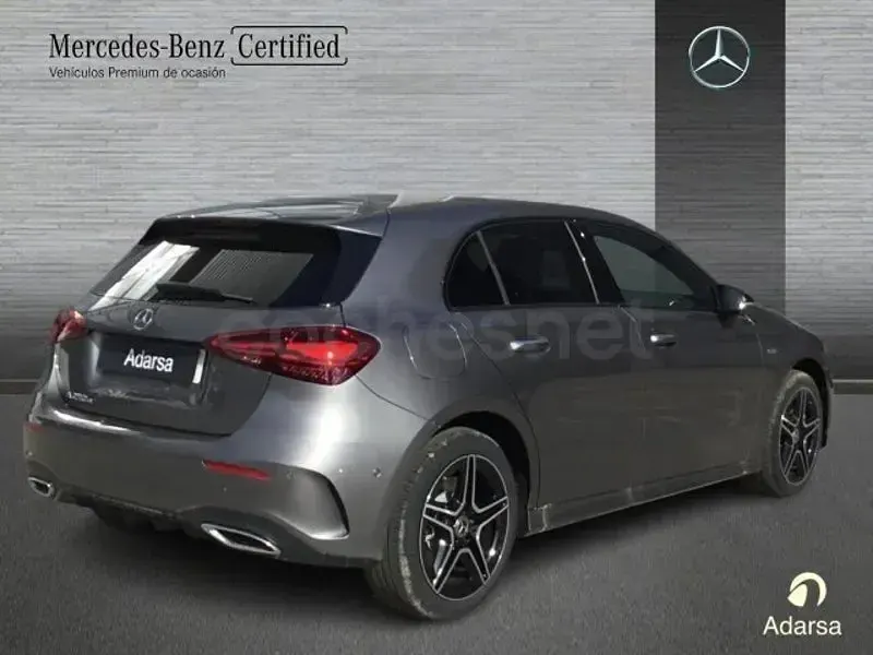 Nuevo Mercedes A250 218 CV (160 kW) 2025 Gris / plata Berlina