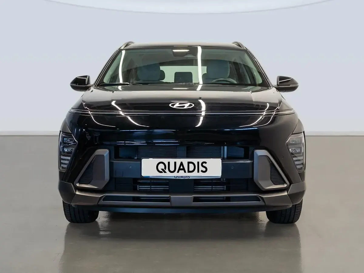 Usado Hyundai Kona 120 CV (88 kW) 2024 Negro SUV
