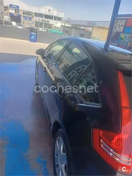 Usado Citroën C4 92 CV (67 kW) 2007 Negro Berlina
