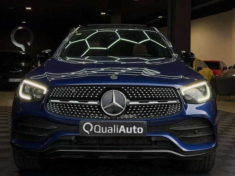 Usado Mercedes GLC300e 321 CV (236 kW) 2020 Azul Coupe