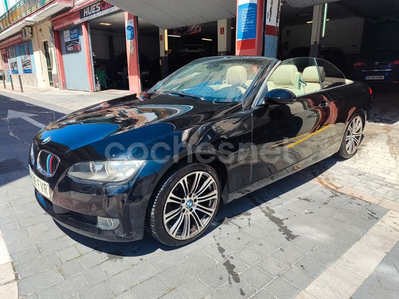 Negro Usado 2007 BMW 320 Cabriolet Descapotable | 11.000 € (Precio justo) - Imagen 1/4