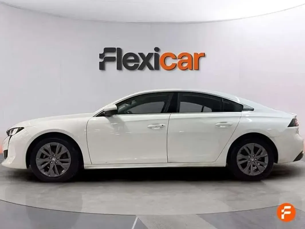 Usado Peugeot 508 Active 131 CV (96 kW) 2020 Blanco Berlina