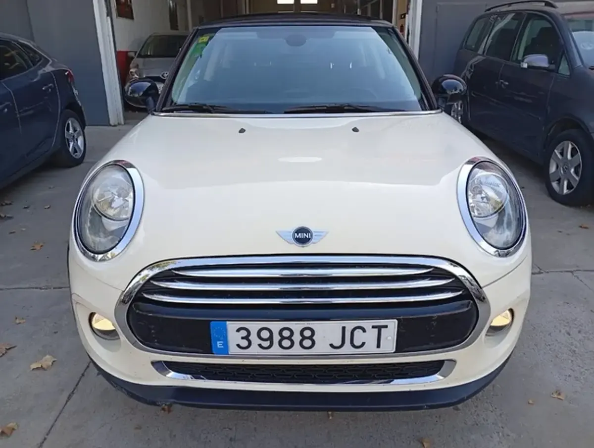 Usado Mini Cooper D 116 CV (85 kW) 2015 Blanco Utilitario