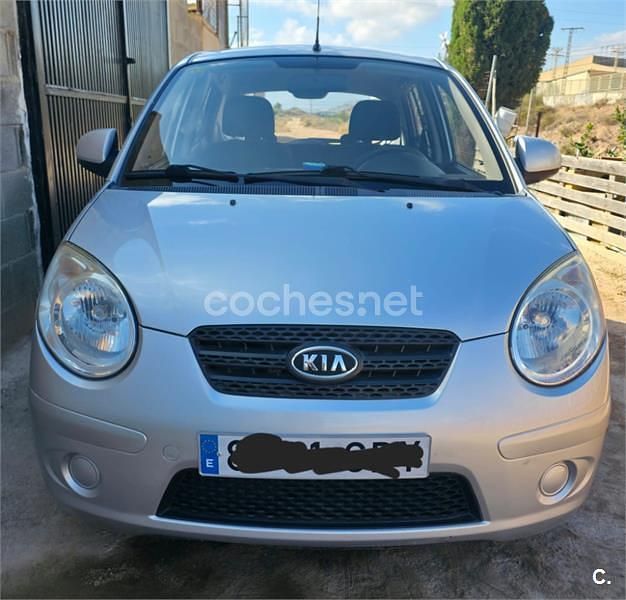 Gris / plata Usado 2008 Kia Picanto Utilitario | 3750 € (Precio justo) - Imagen 1/4