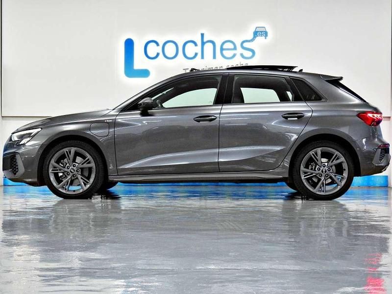 Usado Audi A3 Sportback e-tron S-Line 204 CV (150 kW) 2022 Gris Utilitario