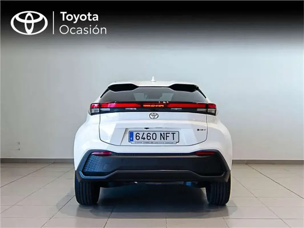 Usado Toyota C-HR Advance 140 CV (102 kW) 2025 Blanco SUV