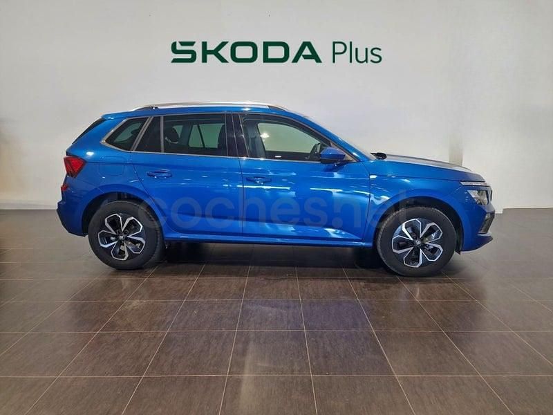 Usado Skoda Kamiq Selection 115 CV (84 kW) 2025 Azul SUV