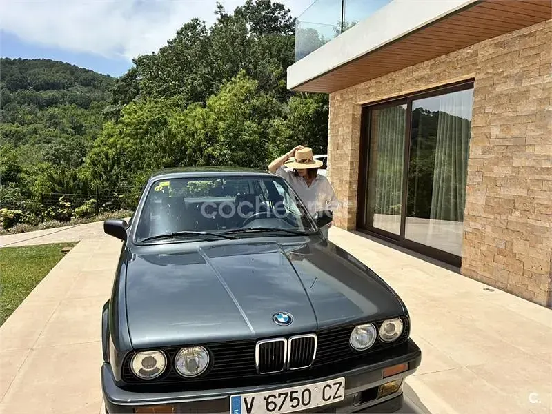 Usado BMW 316 102 CV (75 kW) 1989 Gris / plata Berlina