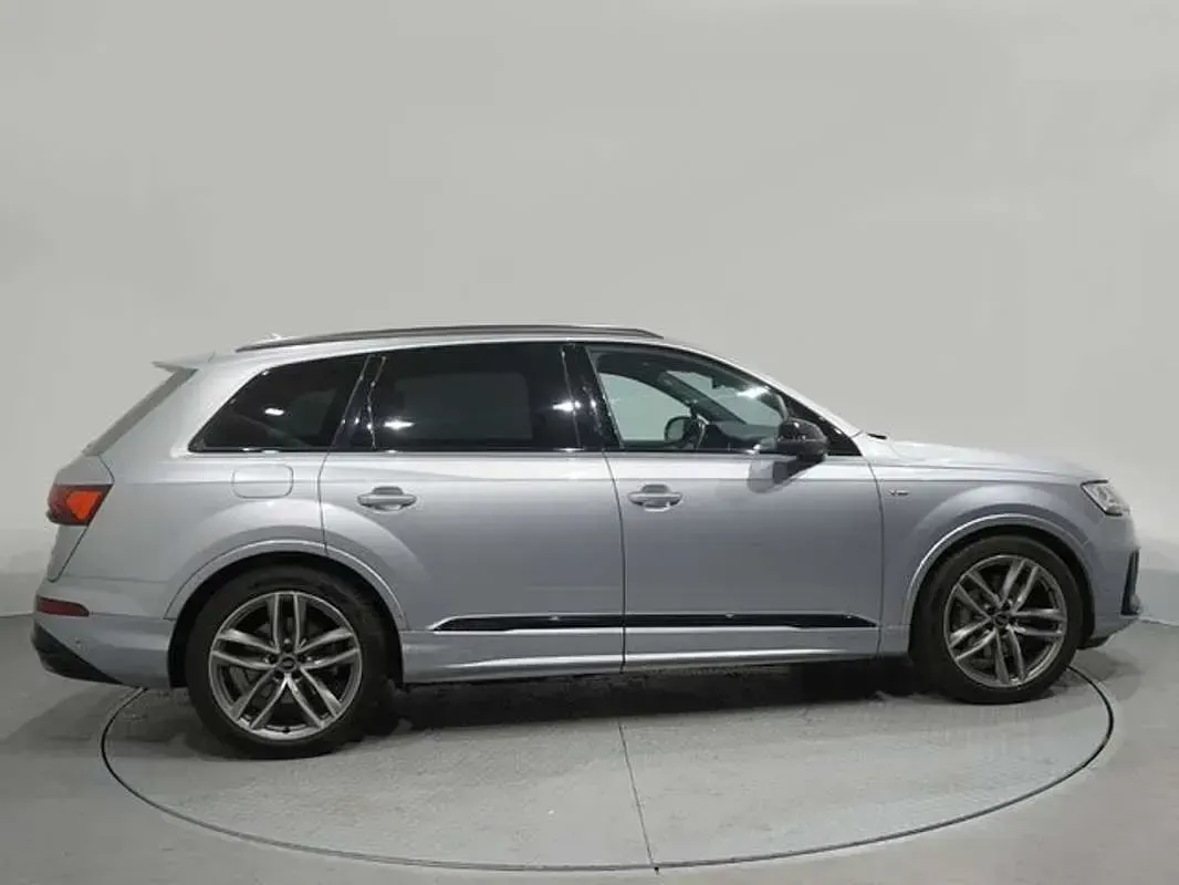 Usado Audi Q7 S-Line 286 CV (210 kW) 2022 Gris SUV