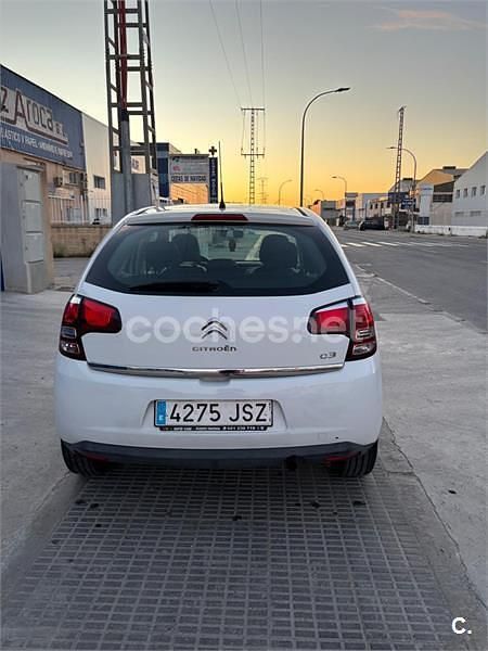 Usado Citroën C3 Live 68 CV (50 kW) 2016 Blanco Berlina