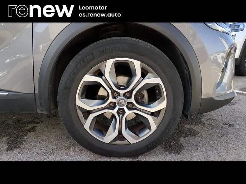Usado Renault Captur Zen 130 CV (95 kW) 2020 Gris SUV