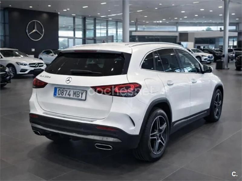 Usado Mercedes GLA200 150 HP (110 kW) 2022 Branco SUV