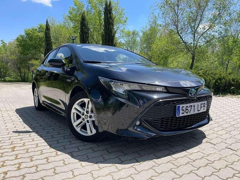 Negro Usado 2020 Toyota Corolla Active Utilitario | 11.990 € (Precio justo) - Imagen 1/4