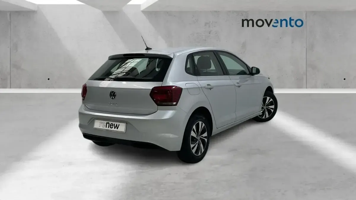 Usado VW Polo Advance 80 CV (58 kW) 2021 Gris Utilitario