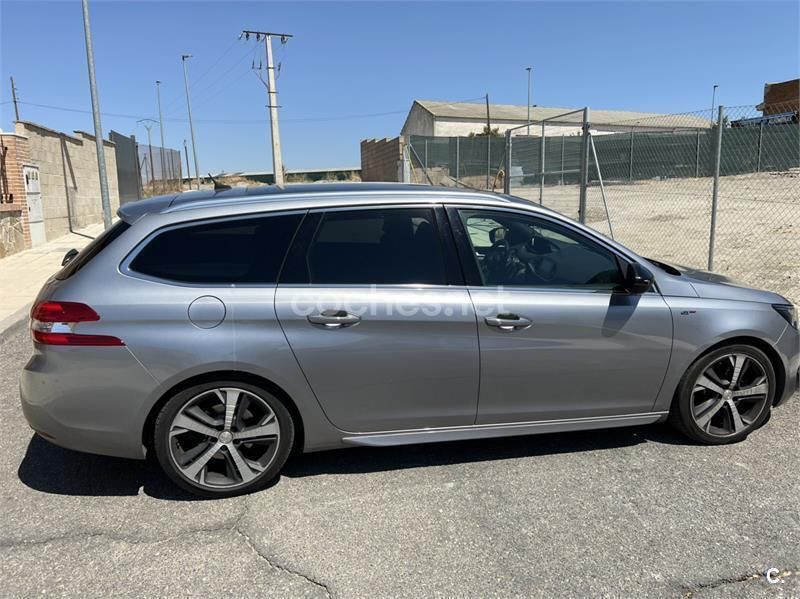 Gris / plata Usado 2015 Peugeot 308 GT Familiar | 8500 € (Buen precio) - Imagen 1/3