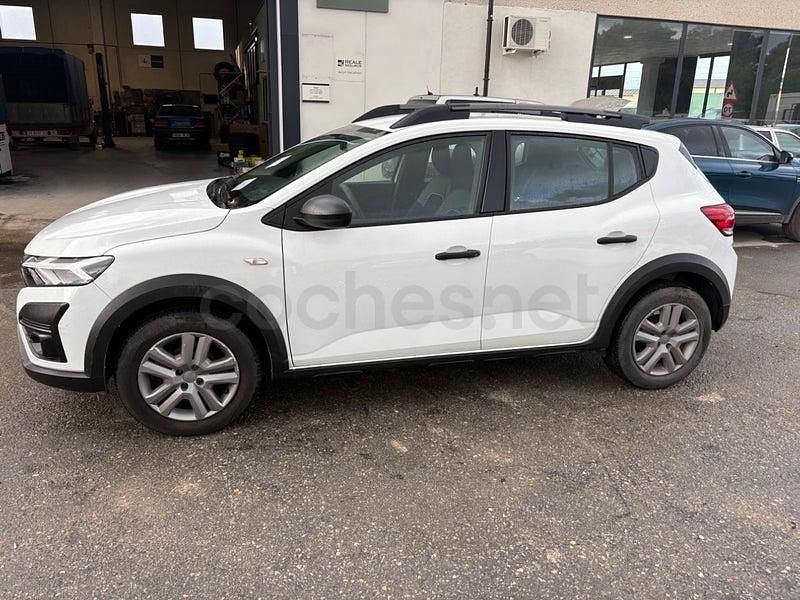 Usado Dacia Sandero Expression 101 CV (74 kW) 2023 Blanco Berlina