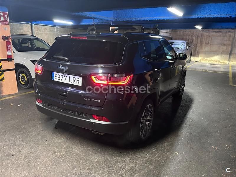 Usado Jeep Compass Limited 130 CV (95 kW) 2021 Negro SUV