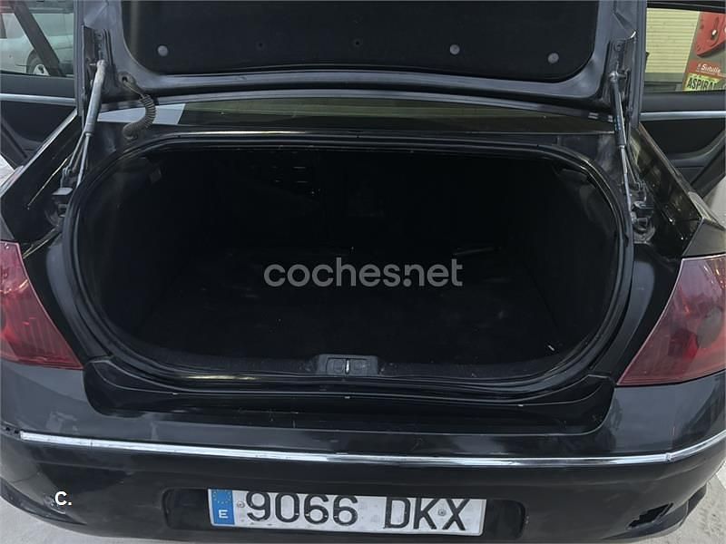 Usado Peugeot 407 Sport 136 CV (100 kW) 2005 Negro Berlina