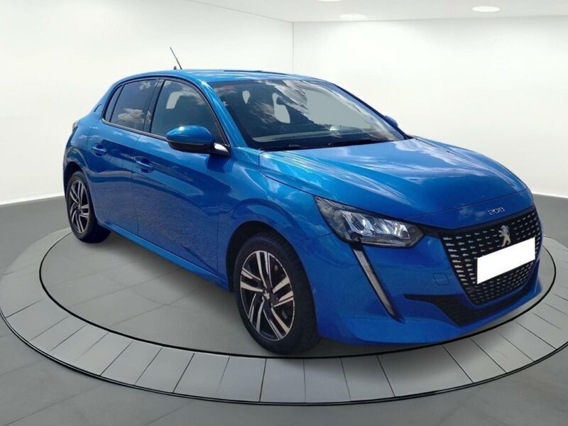 Usado Peugeot 208 Allure 100 CV (73 kW) 2021 Azul Utilitario