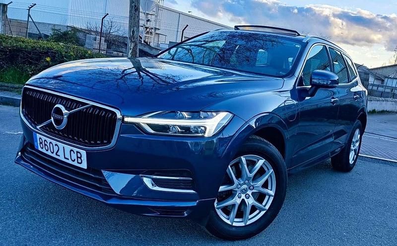 Usado Volvo XC60 Momentum 392 CV (288 kW) 2020 Gris SUV