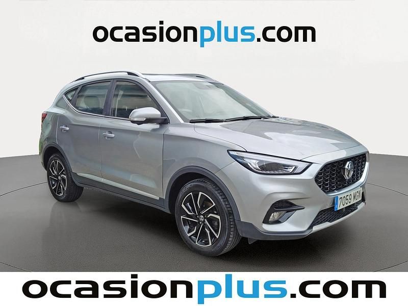 Usado MG ZS Luxury 111 CV (81 kW) 2023 Blanco SUV