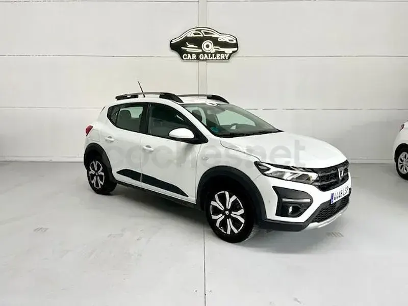 Usado Dacia Sandero Essentiel 101 CV (74 kW) 2021 Blanco Berlina