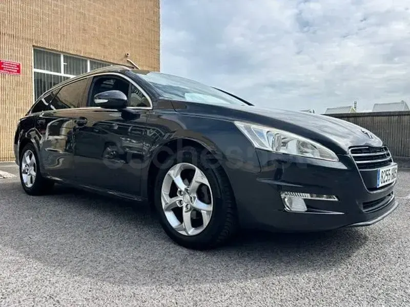 Usado Peugeot 508 SW Active 140 CV (102 kW) 2014 Negro Familiar