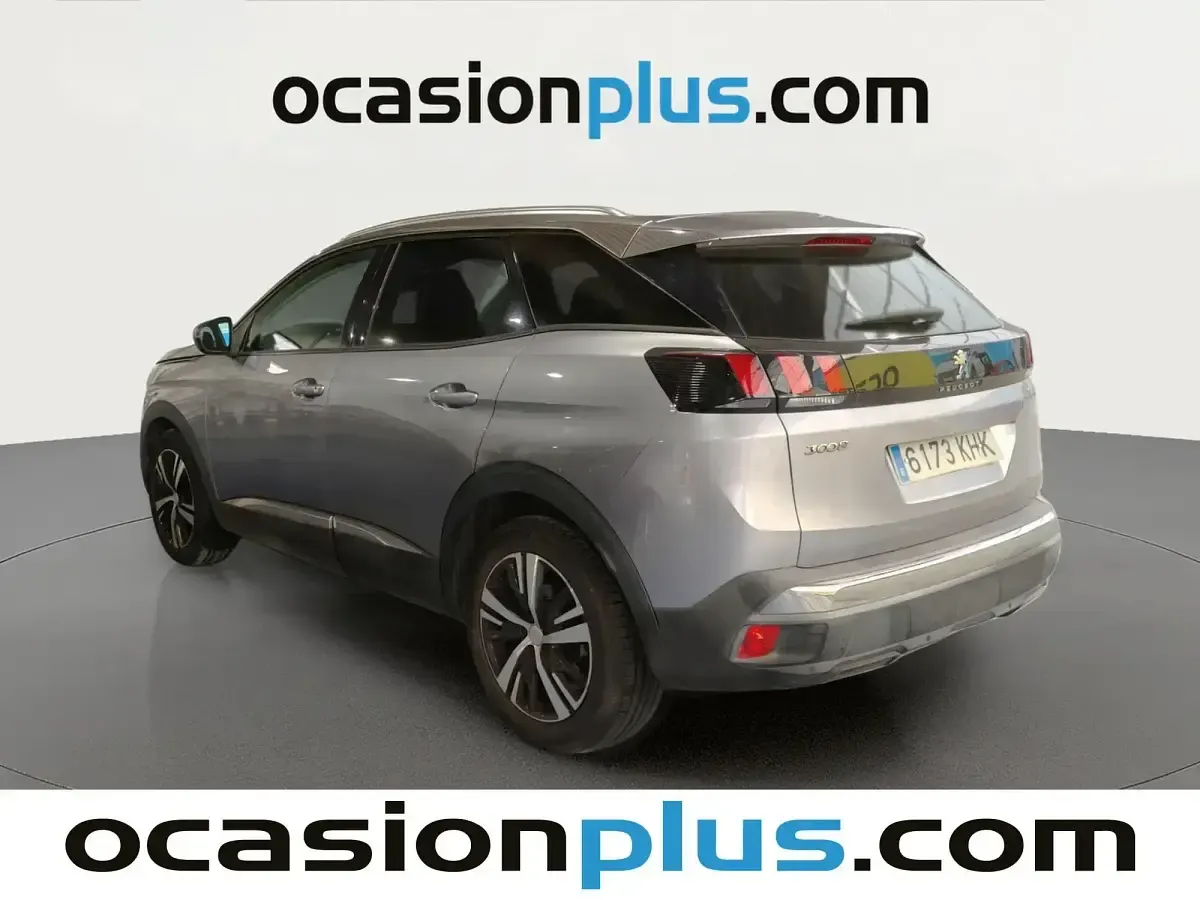 Usado Peugeot 3008 Allure 130 CV (95 kW) 2018 Gris SUV