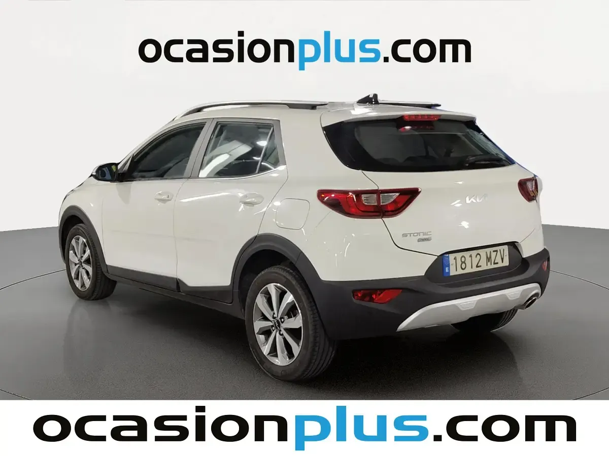 Usado Kia Stonic 101 CV (74 kW) 2025 Blanco SUV