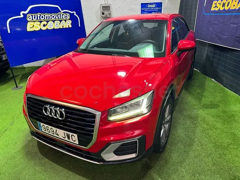 Usado Audi Q2 Design 116 CV (85 kW) 2017 Rojo SUV