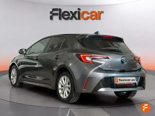 Usado Toyota Corolla Active 140 CV (102 kW) 2023 Gris