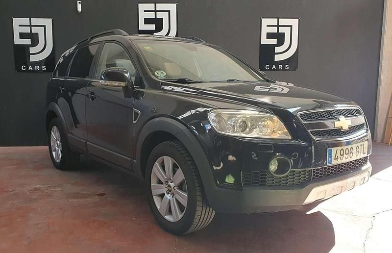 Usado Chevrolet Captiva Sport 150 CV (110 kW) 2010 Negro SUV