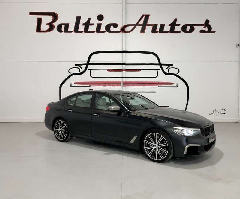 Usado BMW M550 Comfort Edition 400 CV (294 kW) 2018 Negro Berlina