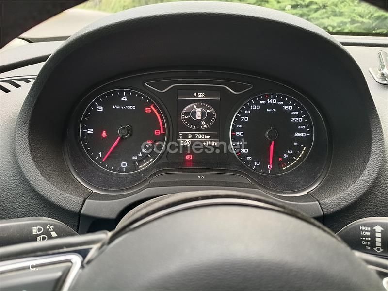 Usado Audi A3 Advanced 110 CV (80 kW) 2015 Blanco Berlina