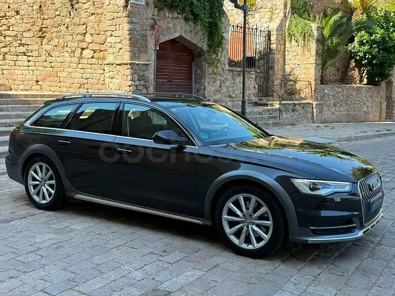 Usado Audi A6 Allroad 272 CV (200 kW) 2017 Gris / plata Familiar