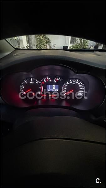 Usado Kia Carens 115 CV (84 kW) 2018 Beige Monovolumen