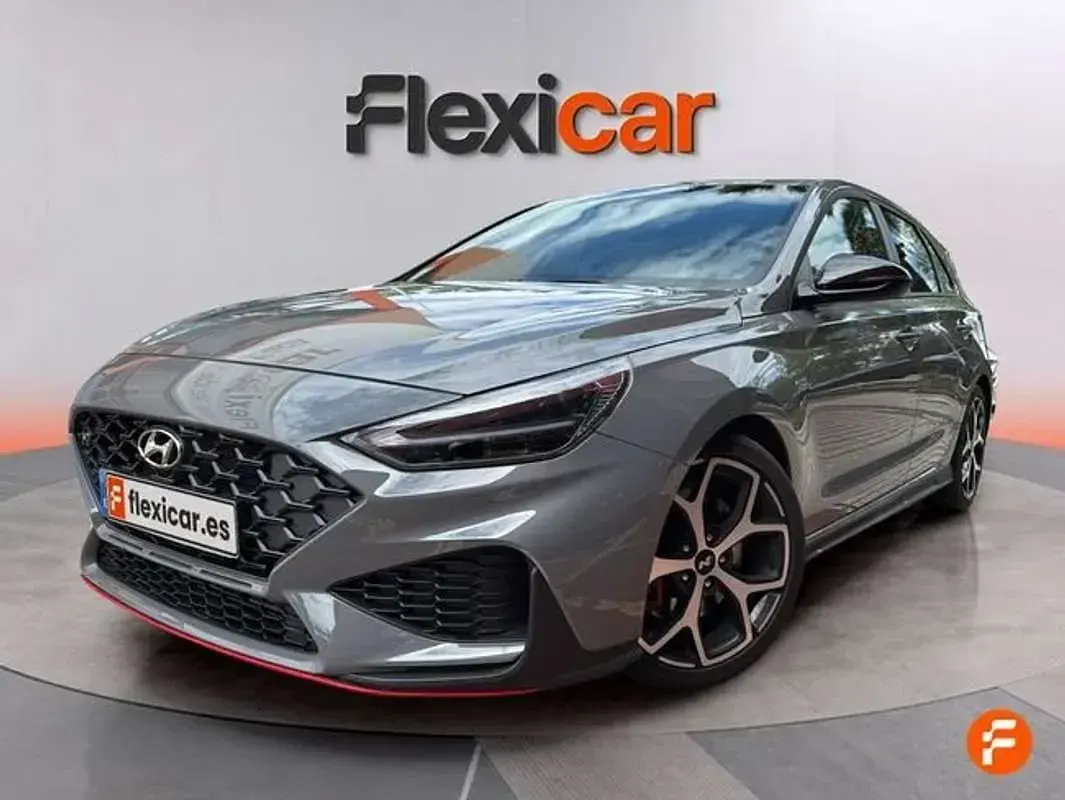 Usado Hyundai i30 250 CV (183 kW) 2024 Gris Utilitario