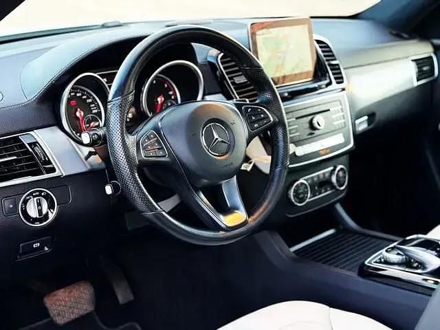 Usado Mercedes GLE350 AMG line 258 HP (189 kW) 2016 Cinzento Coupé