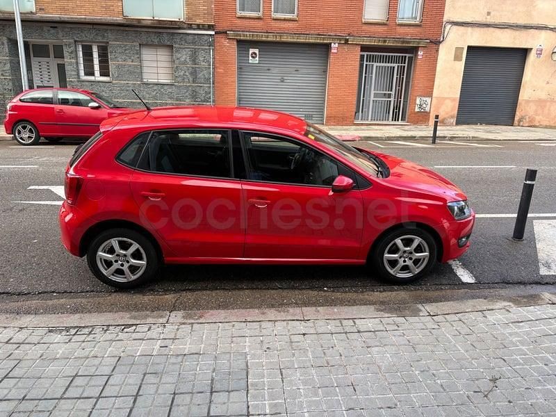 Usado VW Polo Advance 90 CV (66 kW) 2013 Rojo Utilitario