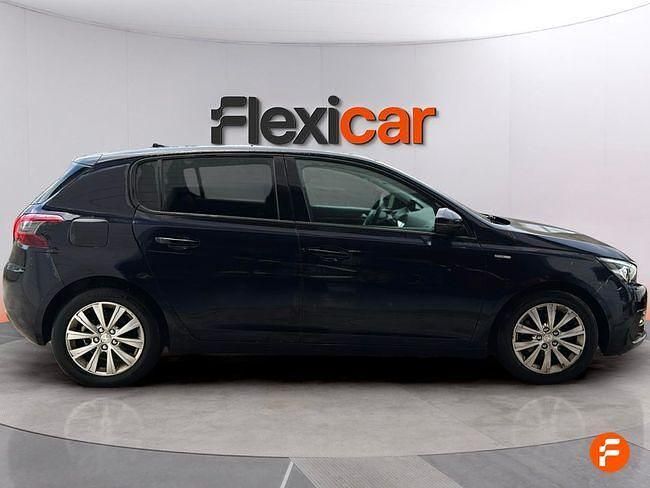 Usado Peugeot 208 Allure 100 CV (73 kW) 2024 Negro Utilitario