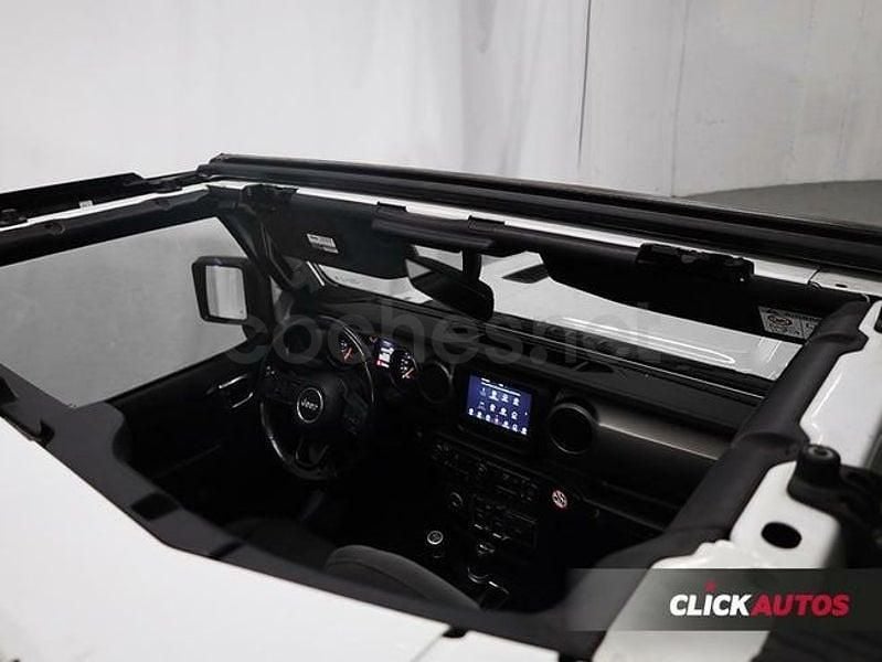 Usado Jeep Wrangler Unlimited Sport 200 CV (147 kW) 2019 Blanco SUV