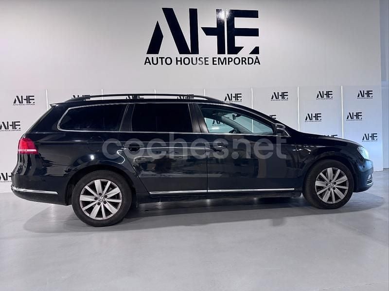 Usado VW Passat Highline 170 CV (125 kW) 2012 Negro Familiar