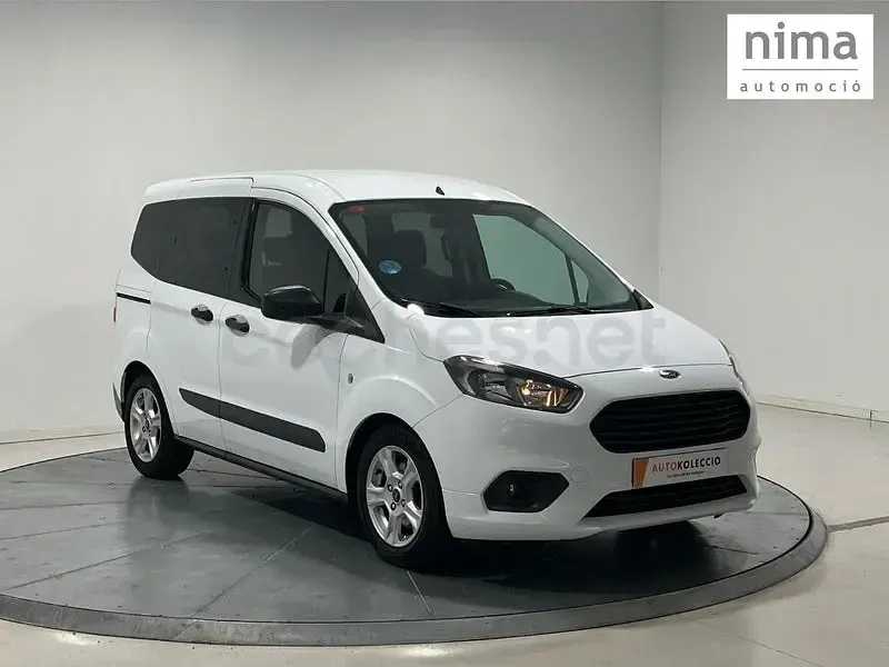 Usado Ford Tourneo Courier Ambiente 75 CV (55 kW) 2019 Blanco Monovolumen