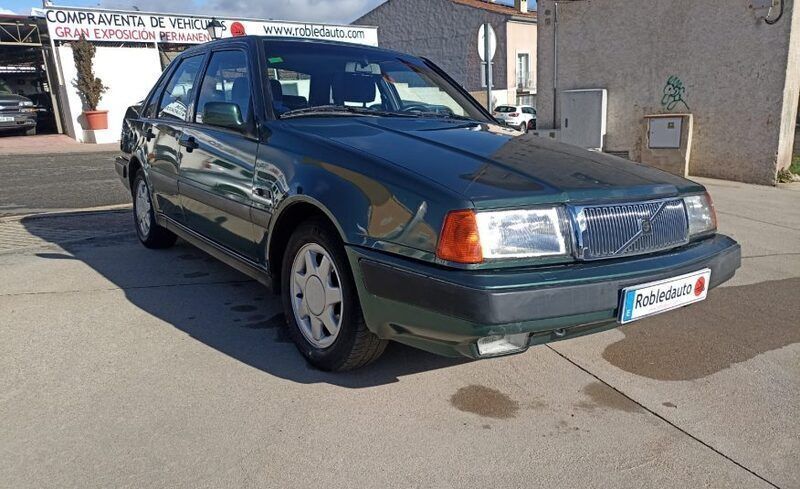 Usado Volvo 460 109 CV (80 kW) 1993 Verde oscuro Berlina
