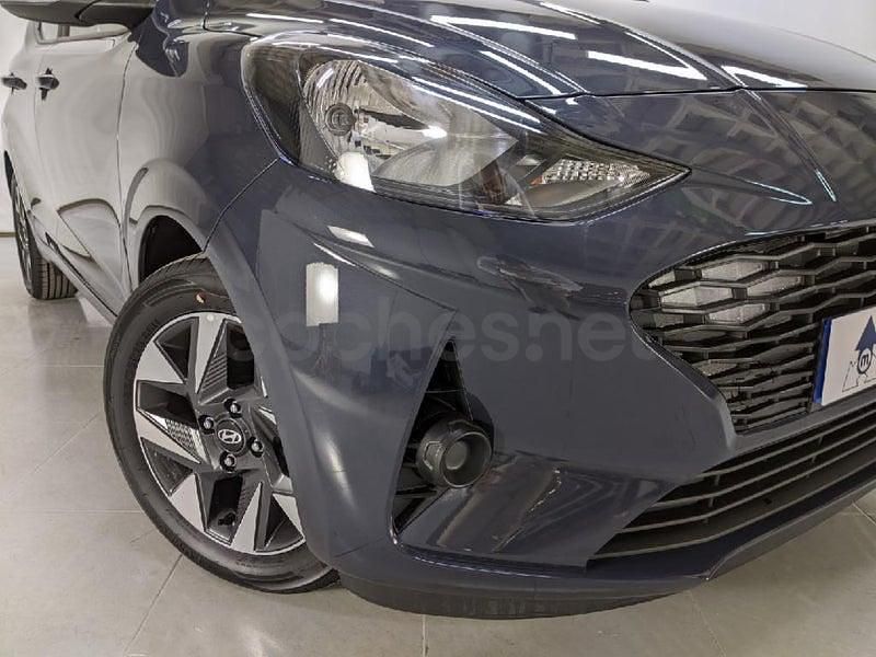 Nuevo Hyundai i10 63 CV (46 kW) 2025 Gris / plata Utilitario