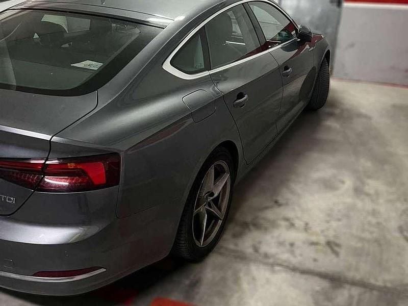Usado Audi A5 Sportback Sport 150 CV (110 kW) 2018 Gris Utilitario