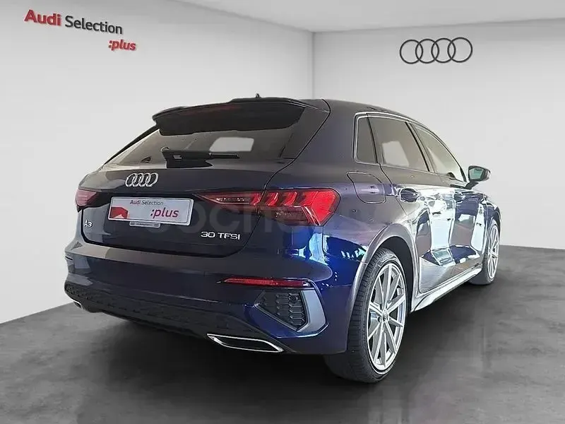 Usado Audi A3 S-Line 110 CV (80 kW) 2024 Azul Berlina