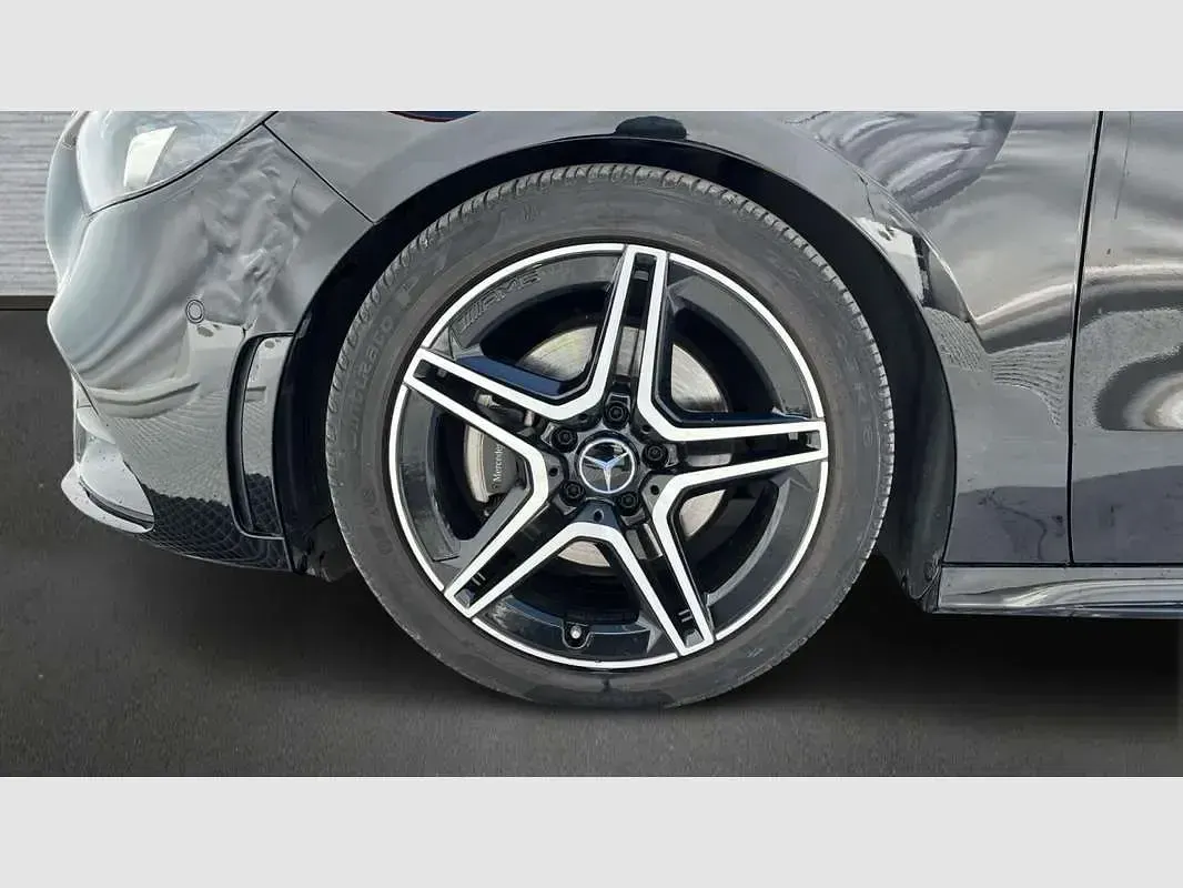 Usado Mercedes B200 150 CV (110 kW) 2022 Negro Monovolumen